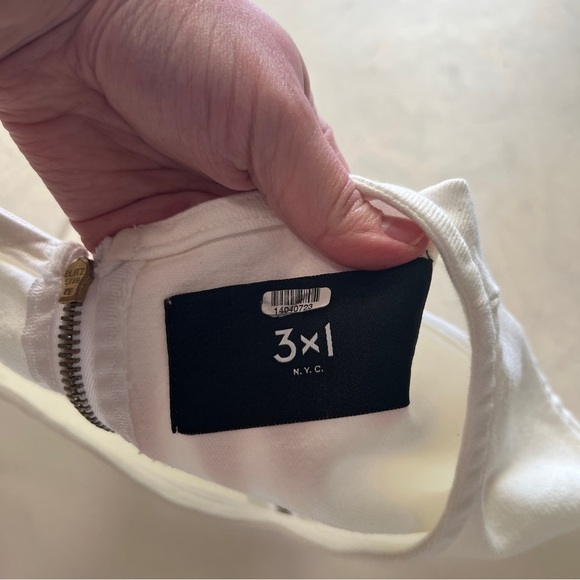 3x1 Backless Romper - Picture 4 of 7